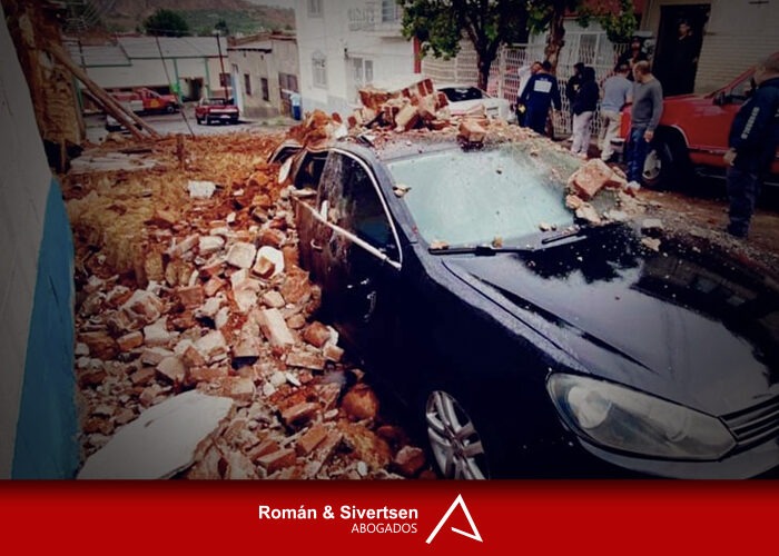 ¿Quién responde por los daños si se derrumba una barda?